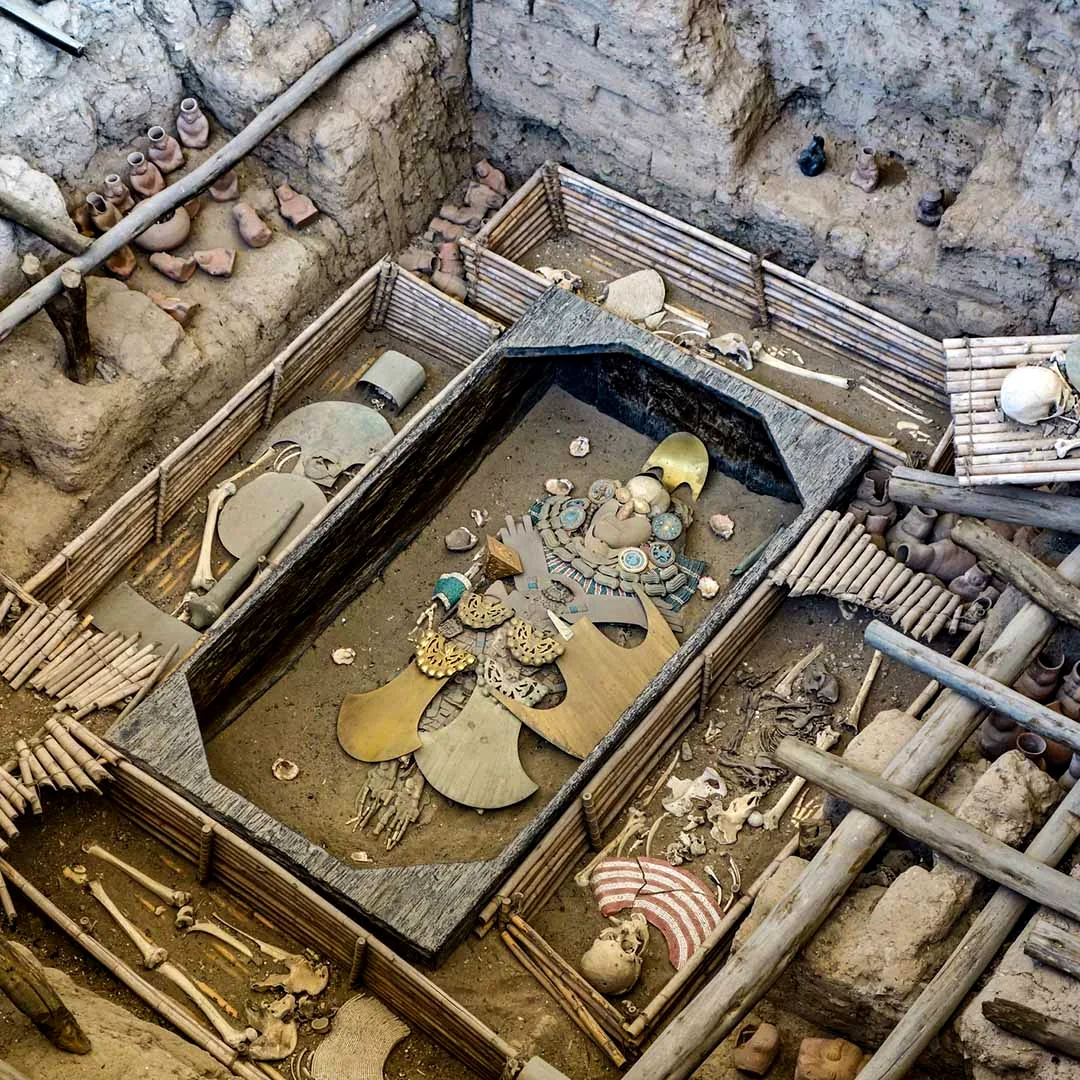 Reconstruction of the burial goods of the Lord of Sipán